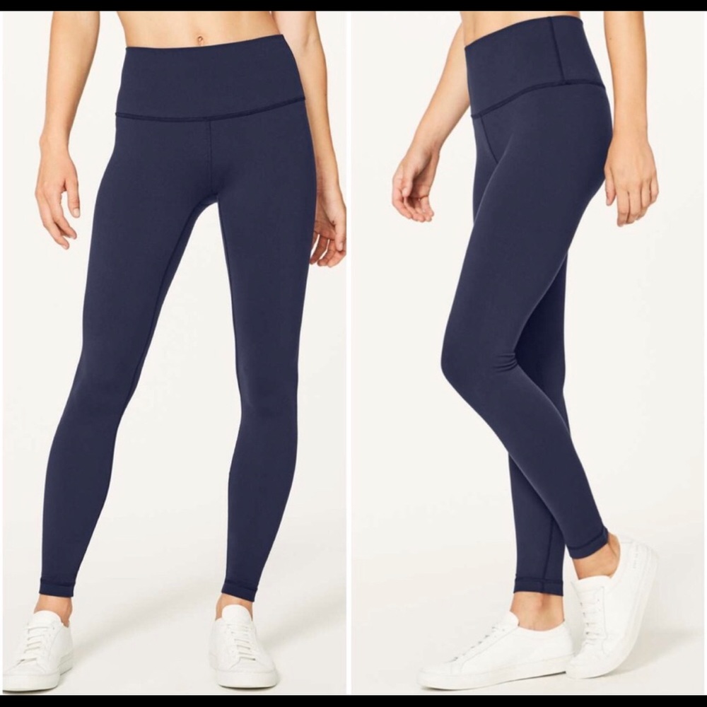 ISO solid or patterned lululemon leggings size 4